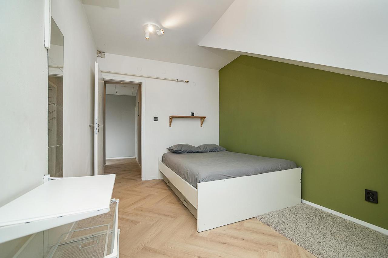 Big 4-Bedroom Flat, Terrace With Great Vitkov View Prague Exterior photo